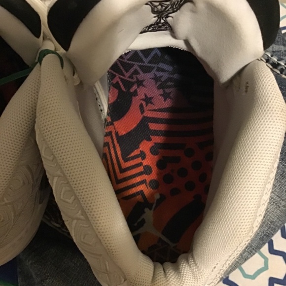 🔥 Air Jordan, 38 Fiba super condition, great price, see pics. Size 10.5 - Picture 5 of 7